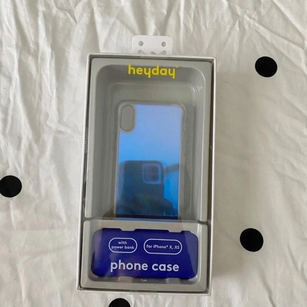 iPhone X/XS Reflective Case & Portable Charger Set
